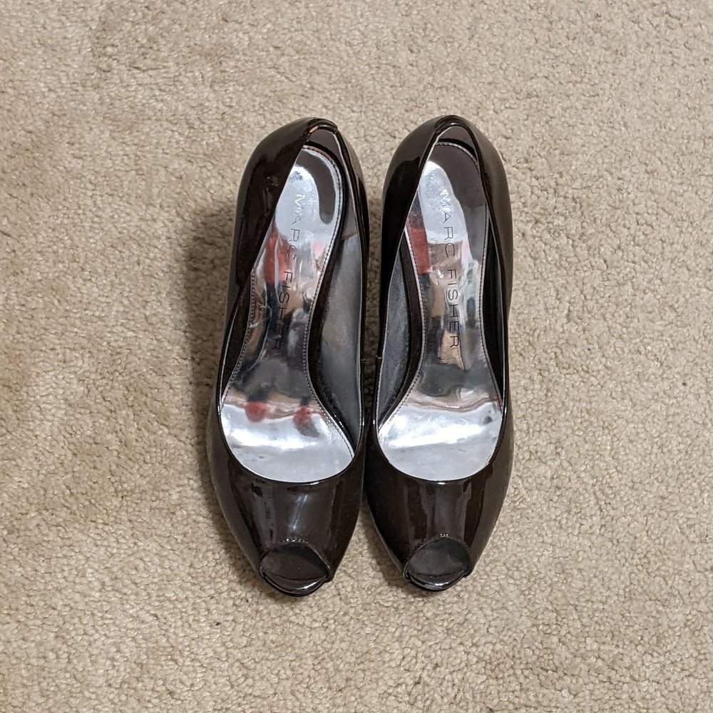 Brown Marc Fisher Heels Size 6.5